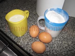 Para la receta de panqueques necesitamos 3 huevos 2 tazas de leche y 1 taza de harina